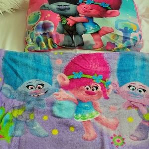 Trolls Pillow and blanket